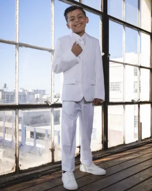 007 White Suite