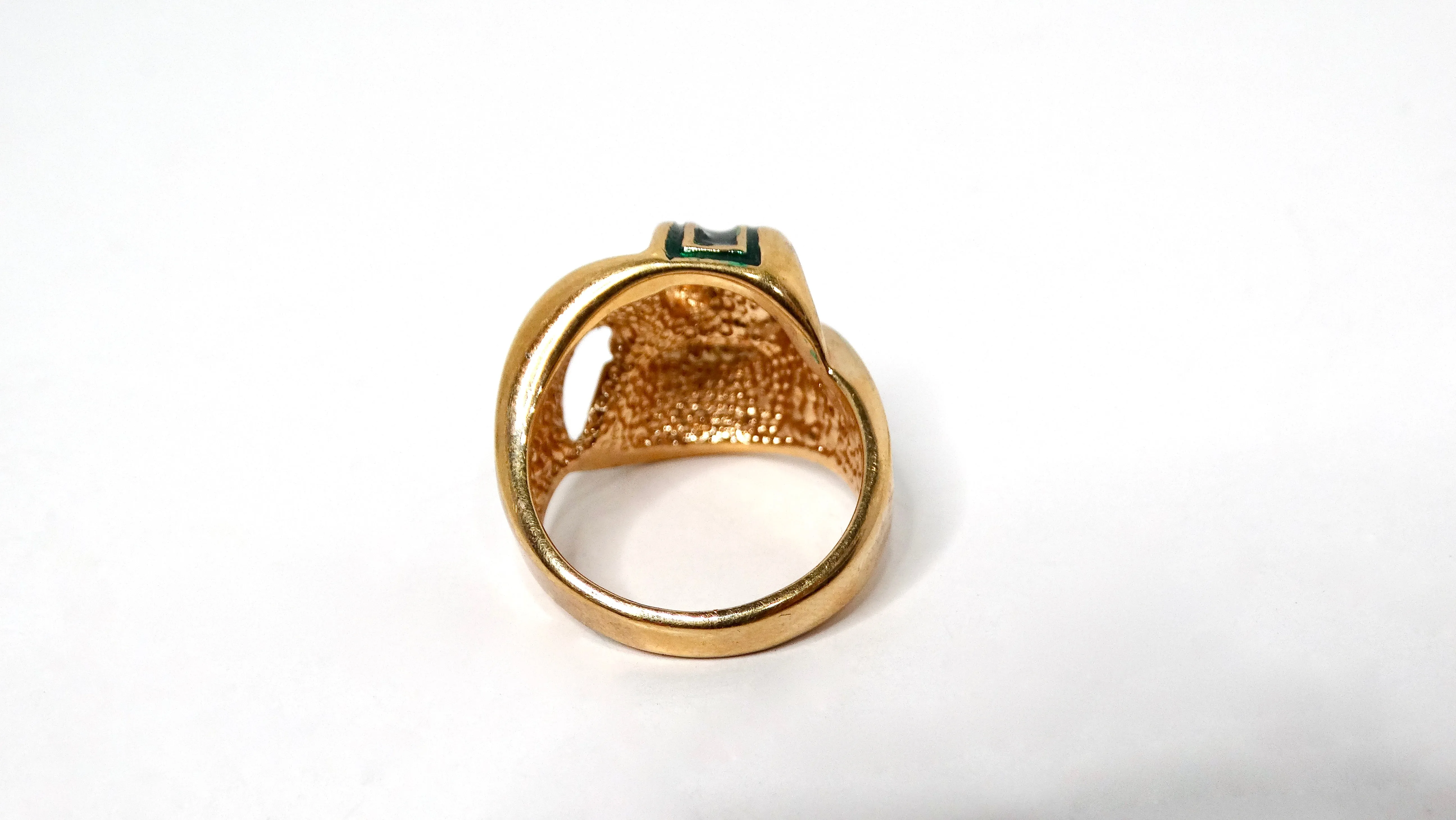 1990s 18k Gold Plated & Green Enamel Striped Ribbon Style Cocktail Ring