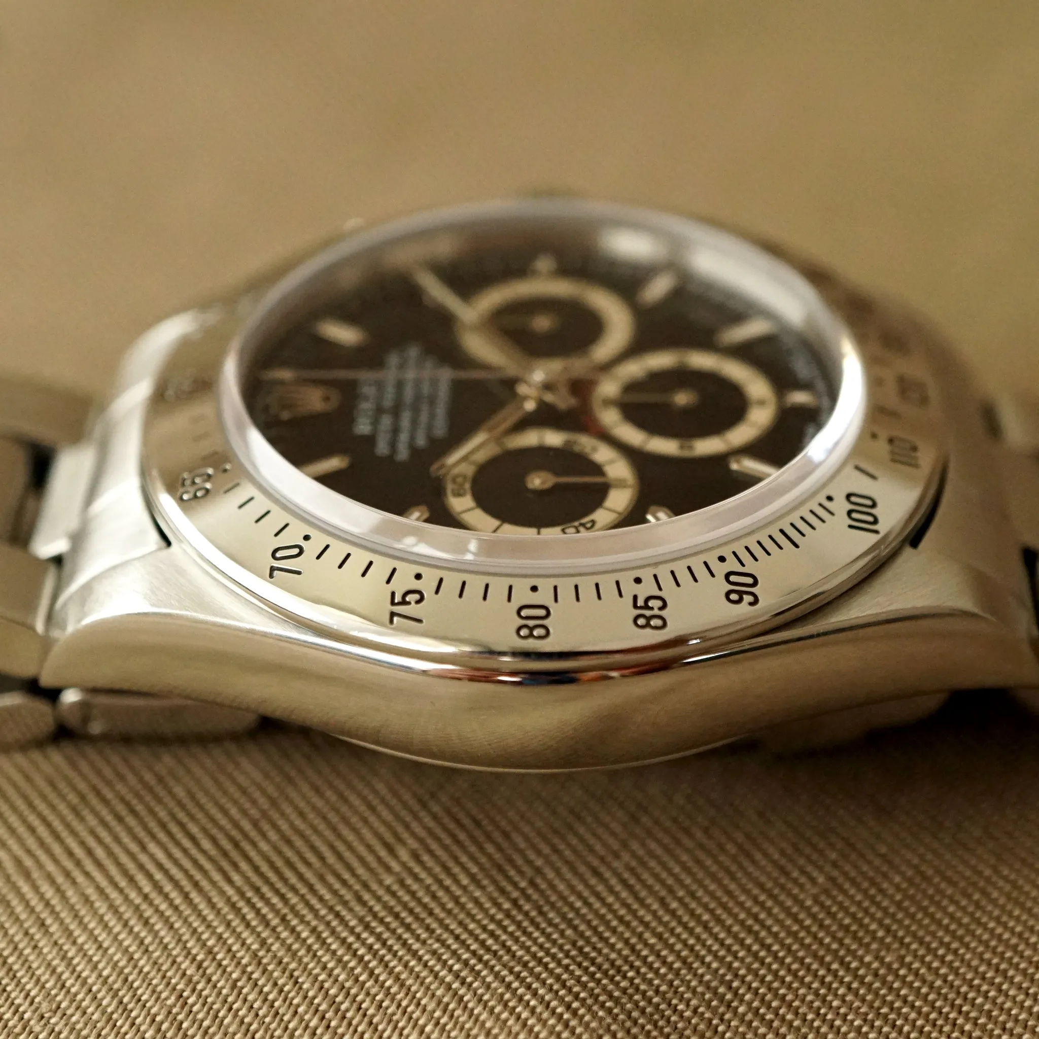 1997 ROLEX COSMOGRAPH BLACK DAYTONA REF.16520 / RSC SERVICED CARD