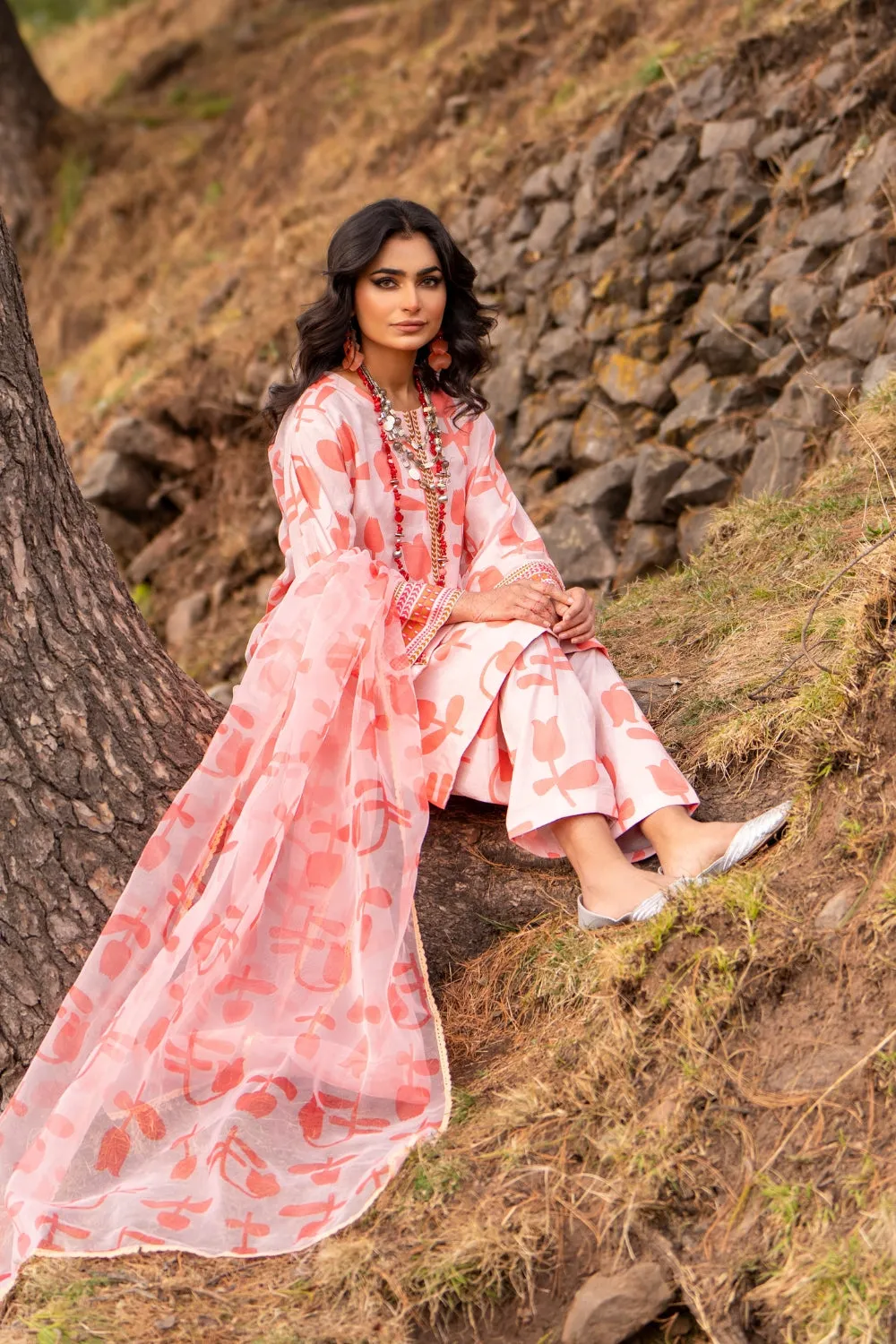 3 PC STITCHED | PRINTED LAWN SUIT
