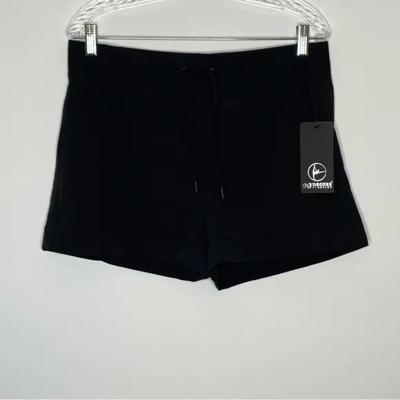 90 Degree by Reflex Black Cuffed Activewear Short