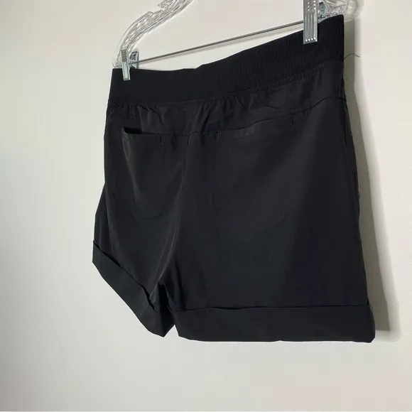 90 Degree by Reflex Black Cuffed Activewear Short