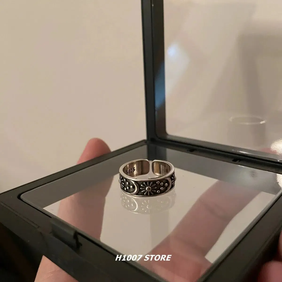 Adjustable Hip-hop Ring
