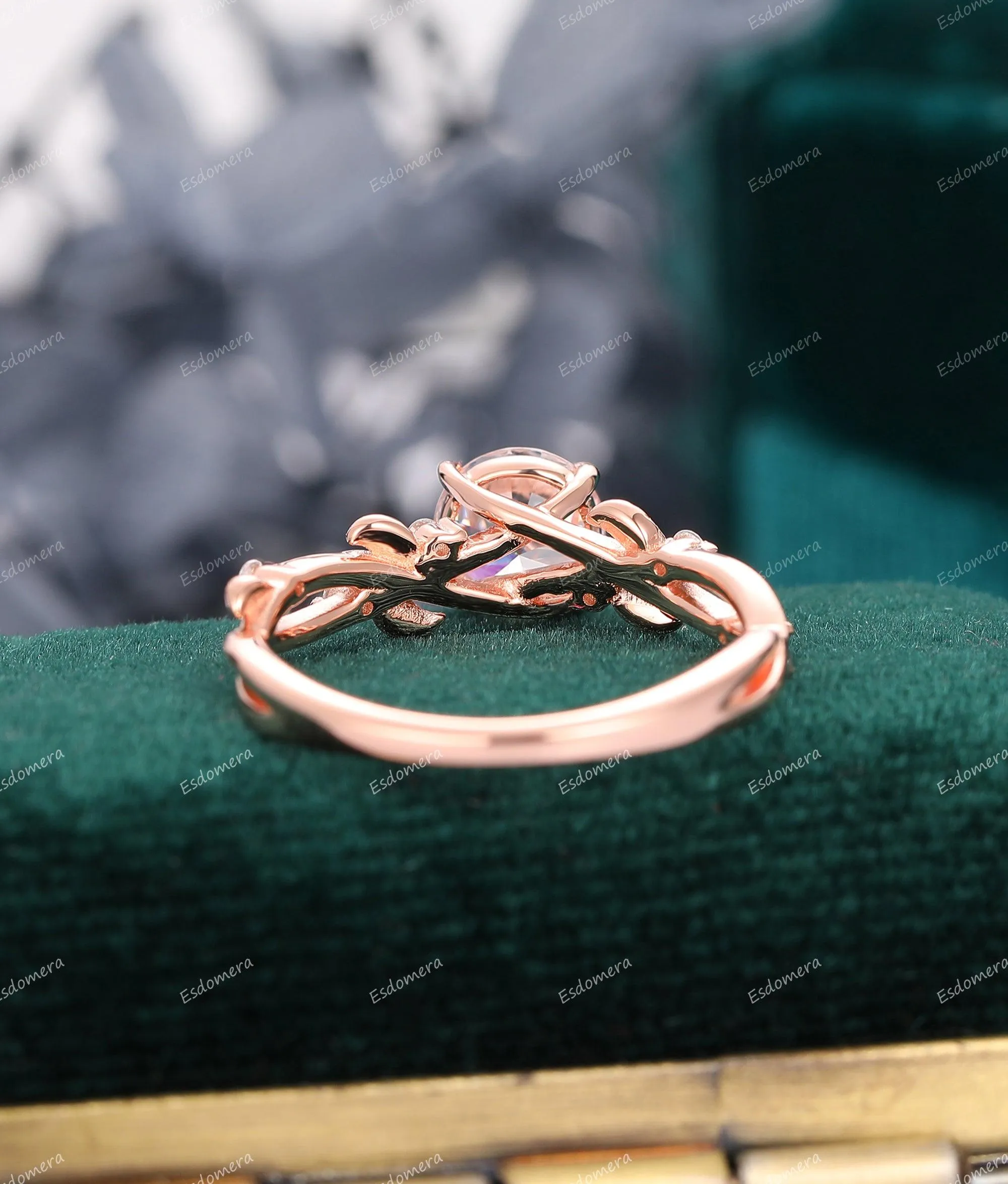 Art Deco Round Cut 1CT Moissanite Engagement Ring 4 Prongs Leaf Vine Wedding Ring