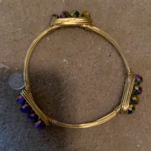 Bangle bracelet
