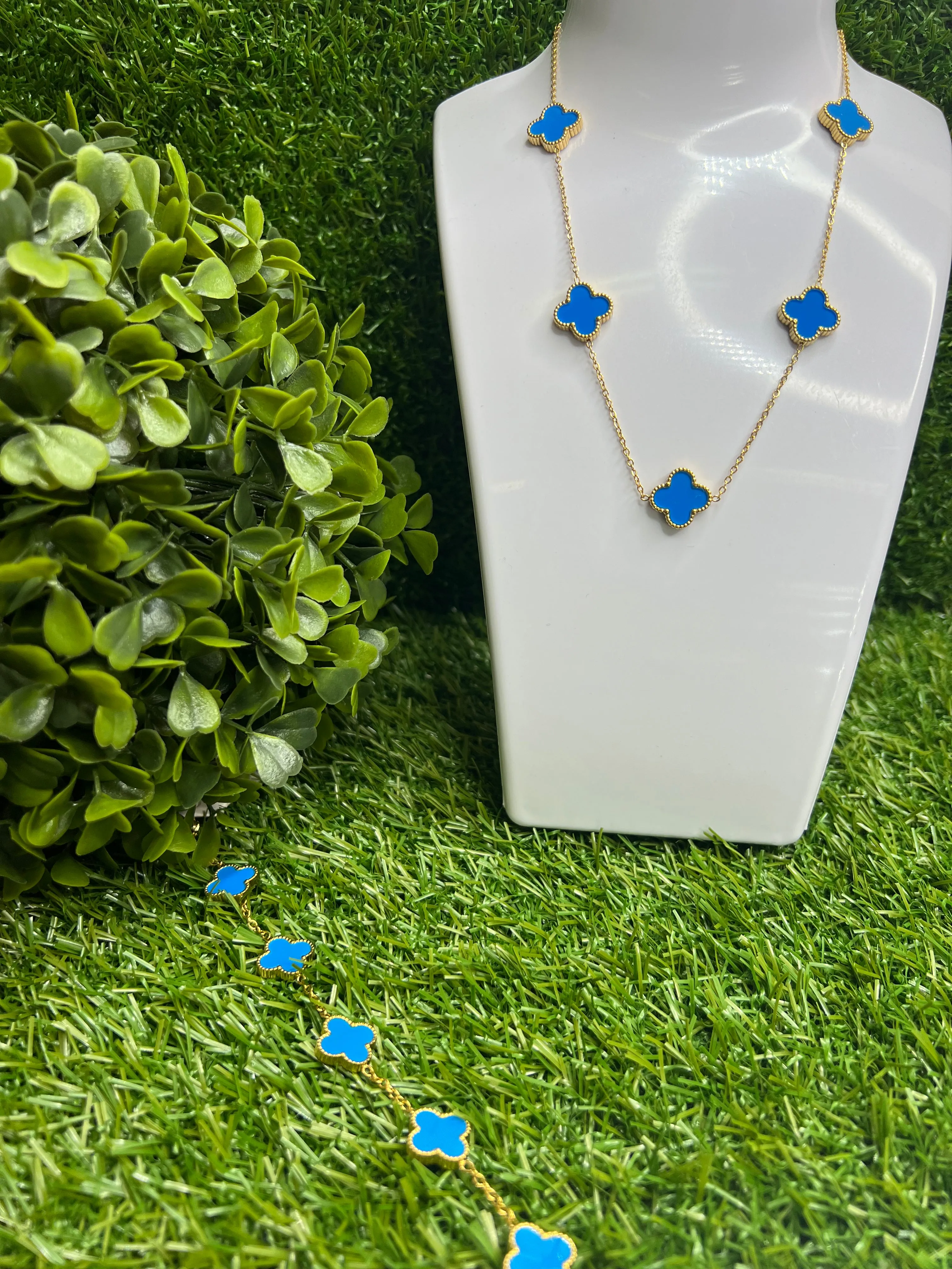 Blue Clover Set
