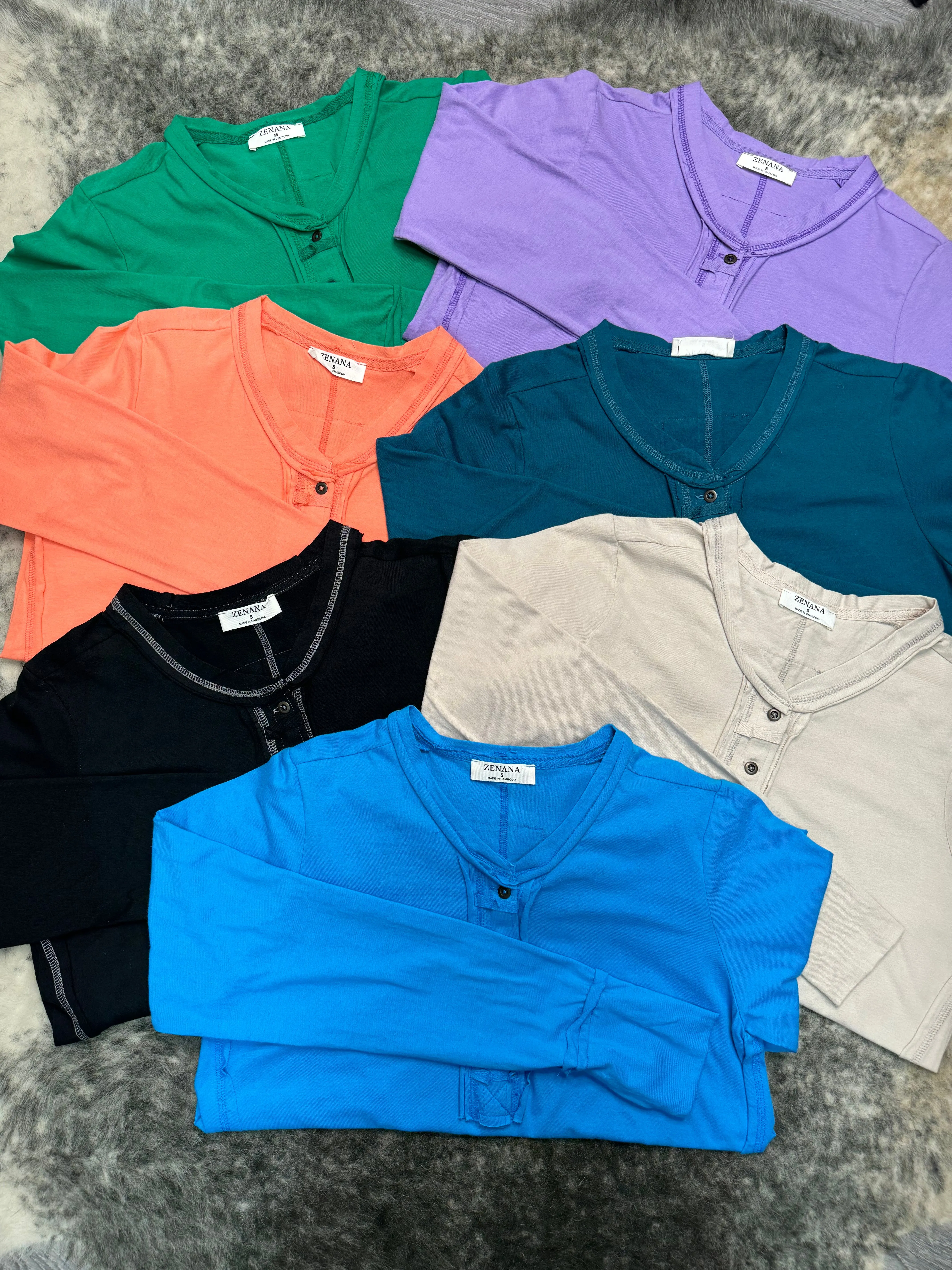 Button Closure Long Sleeve-Kelly Green