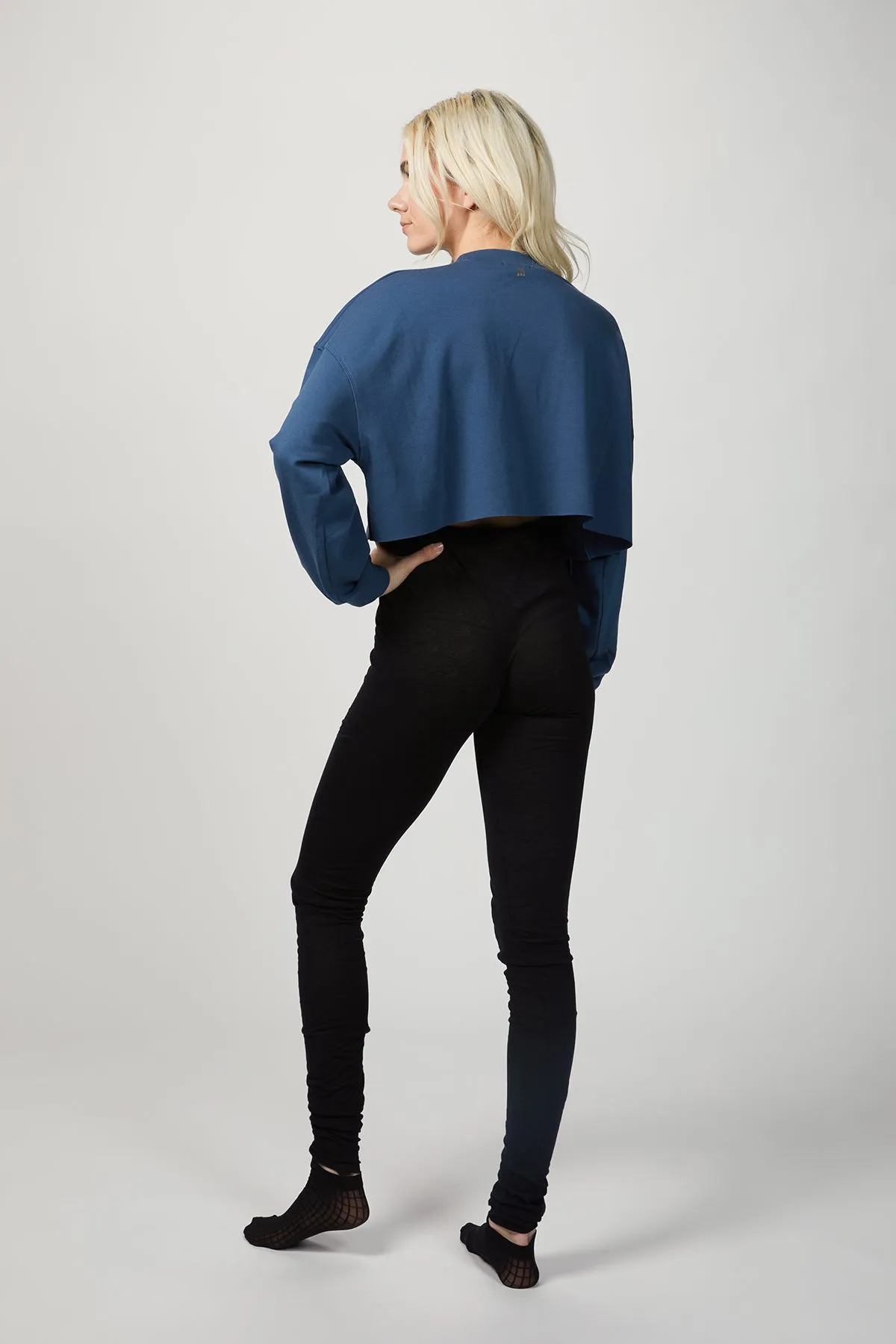 CROPPED SWEATSHIRT