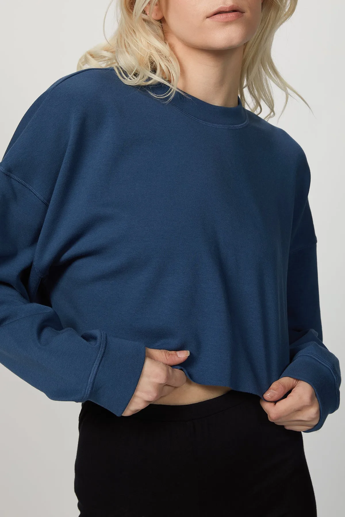 CROPPED SWEATSHIRT