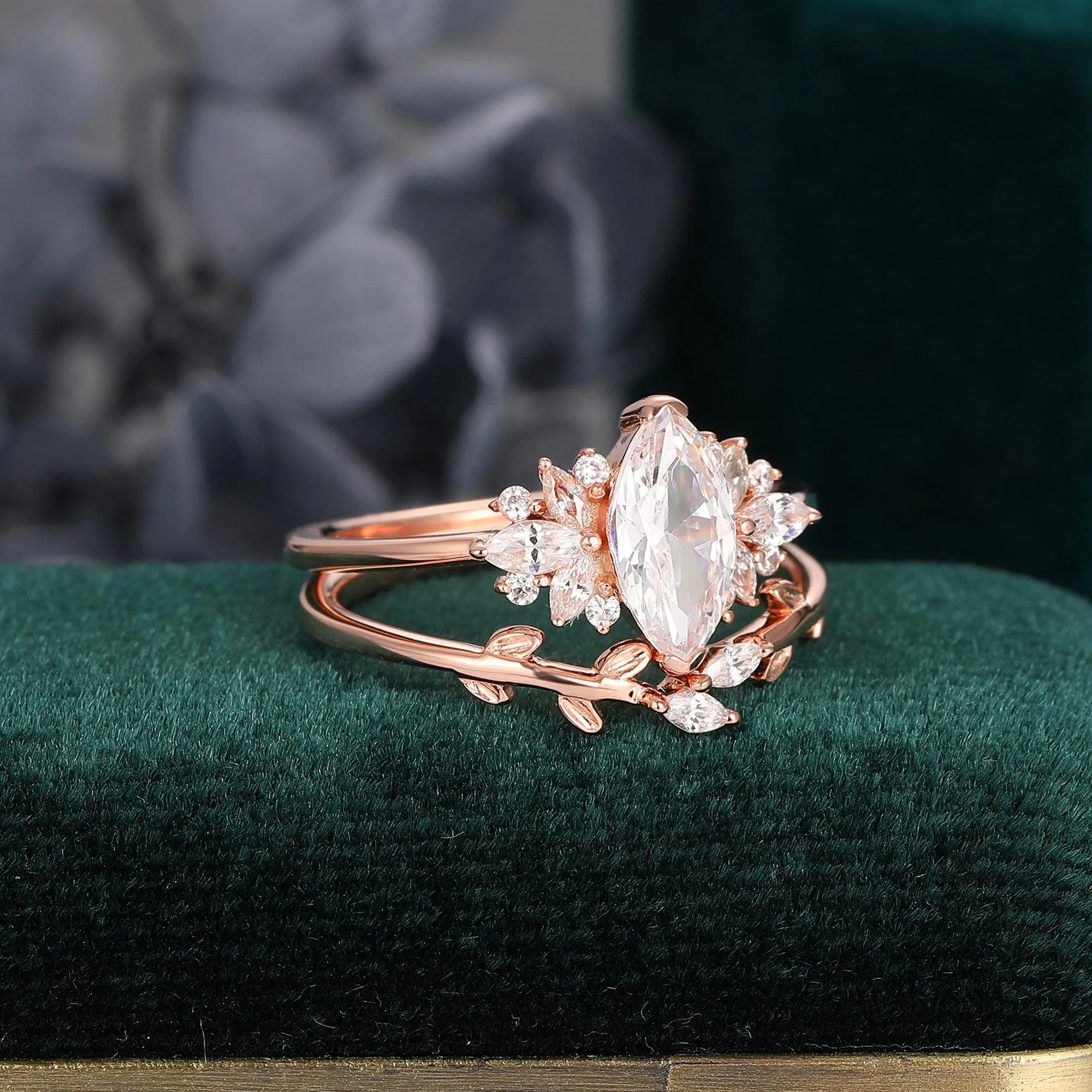 Delicate 1.00 Carat Marquise Cut Leaf Side Stone Moissanite Bridal Set Gifts For Women