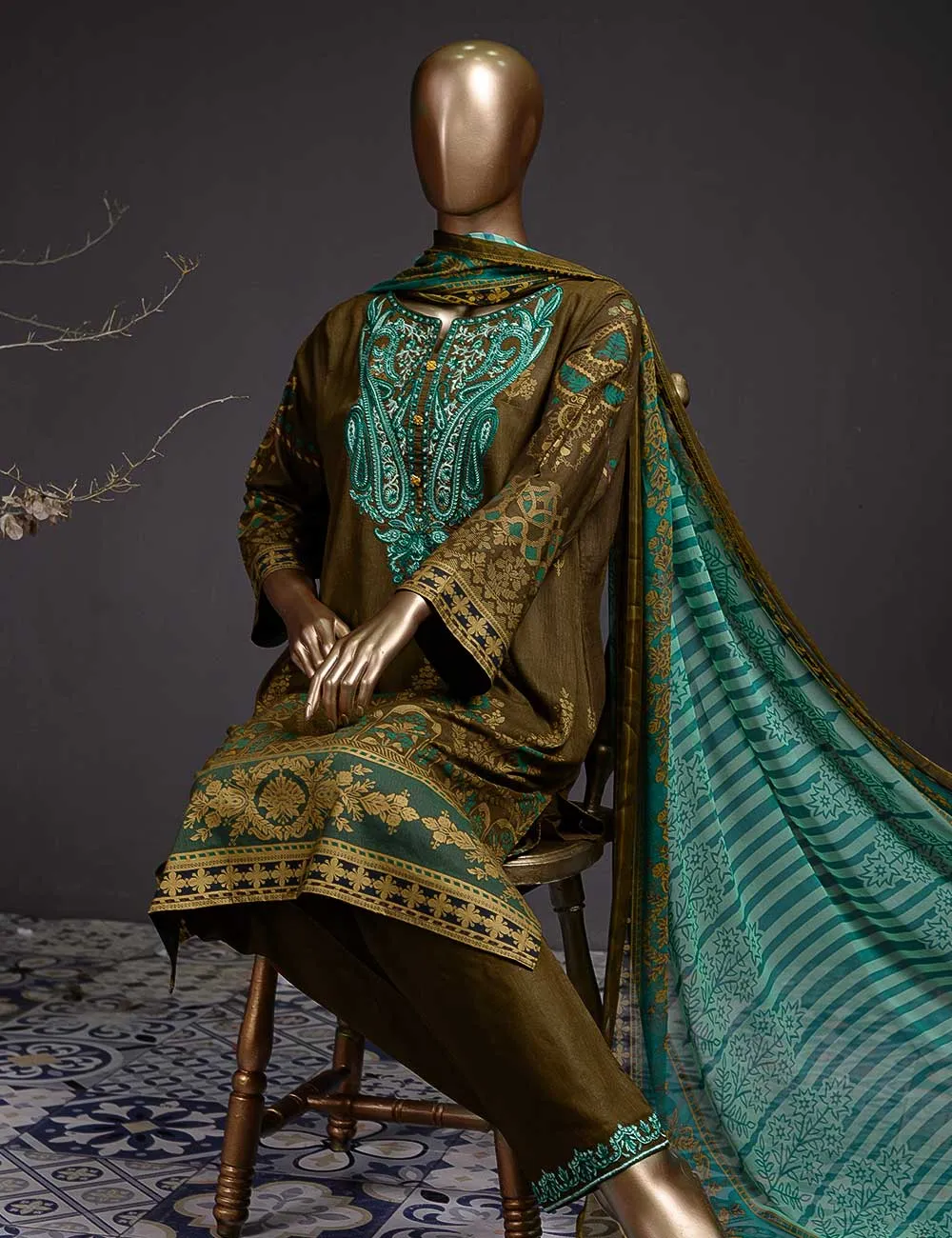 Eyval (DL-5A) - 3 Pc Un-stitched Embroidered Lawn Dress with Chiffon Dupatta