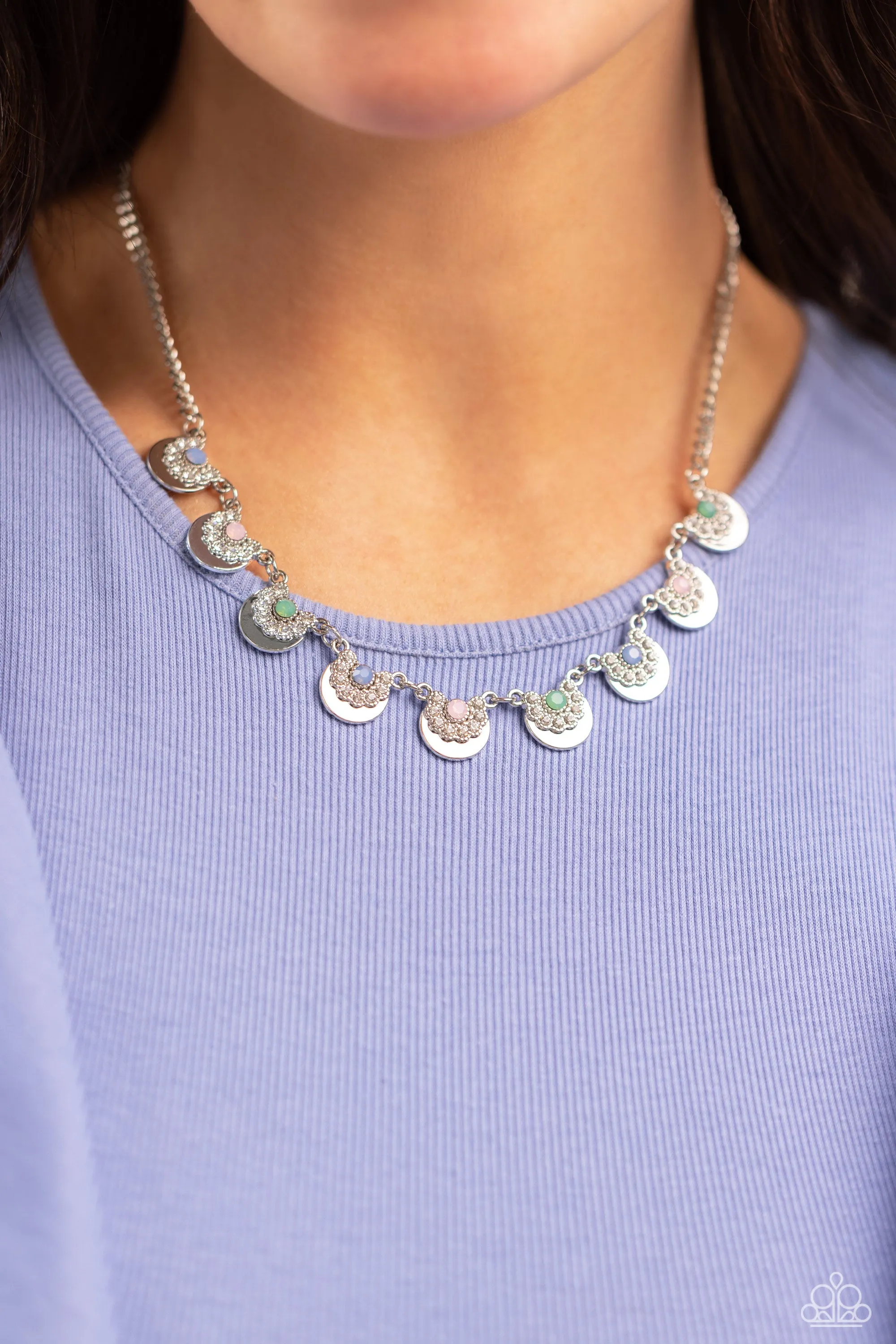 Grandiose Grace - Paparazzi Accessories