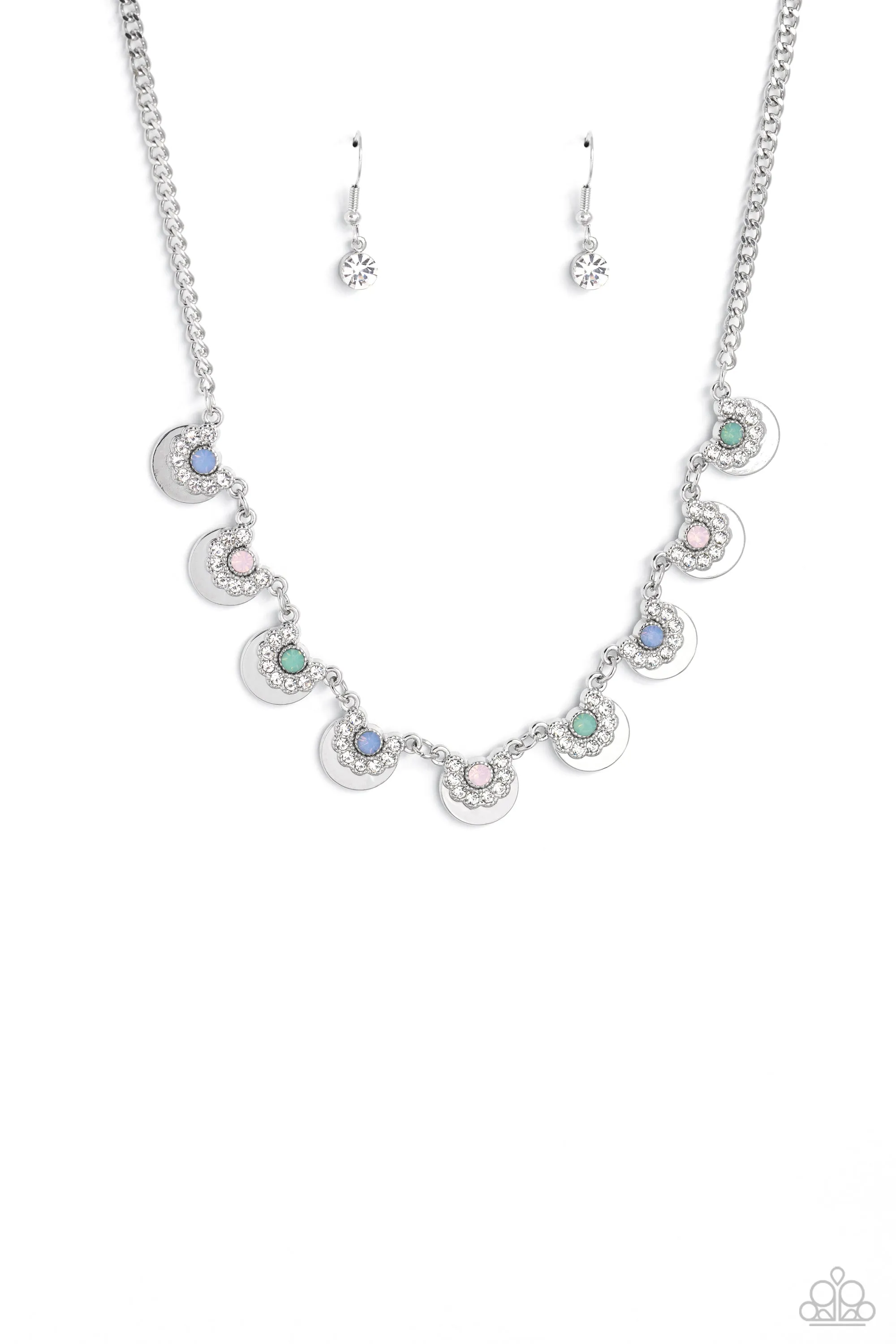 Grandiose Grace - Paparazzi Accessories