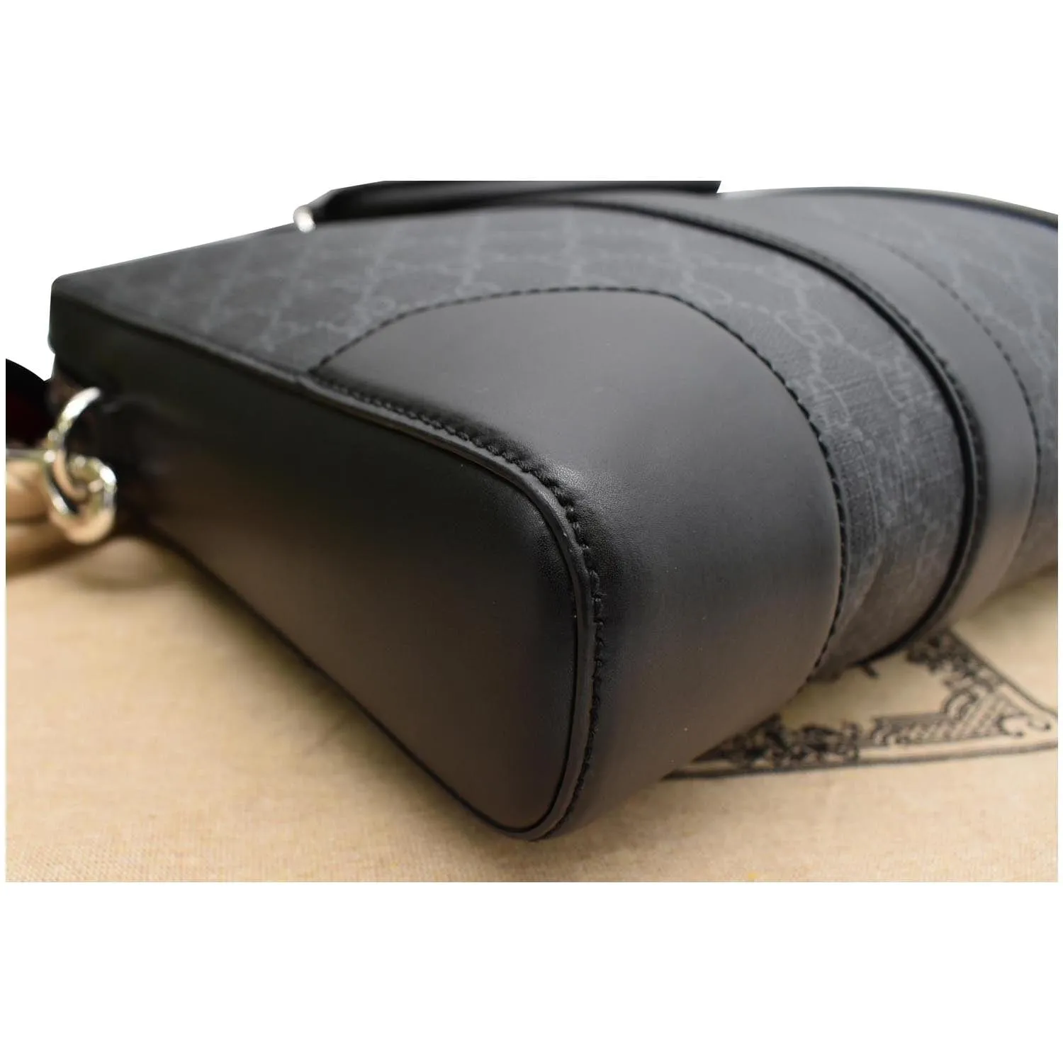 GUCCI Briefcase GG Supreme Canvas Messenger Bag Black 474135
