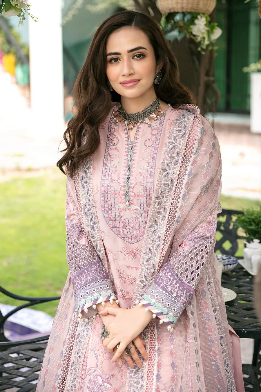 JAZMIN SHAHKAAR LAWN SS'23 | Vol 2 | MEHTAAB