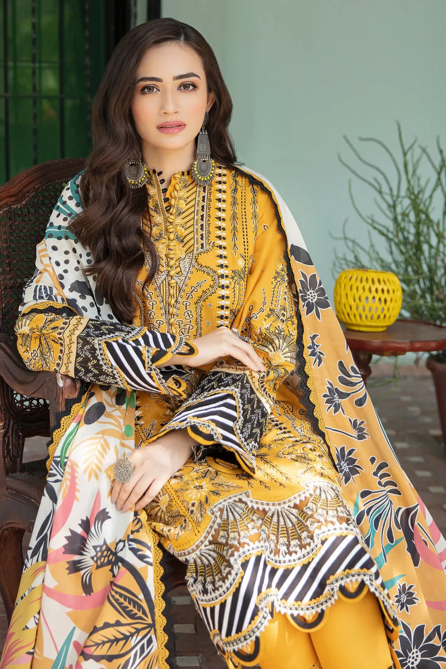 JAZMIN SHAHKAAR LAWN SS'23 | Vol 2 | ZARD