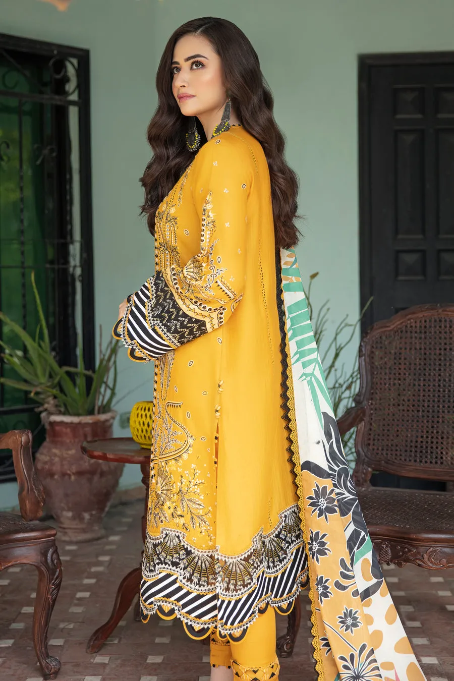 JAZMIN SHAHKAAR LAWN SS'23 | Vol 2 | ZARD