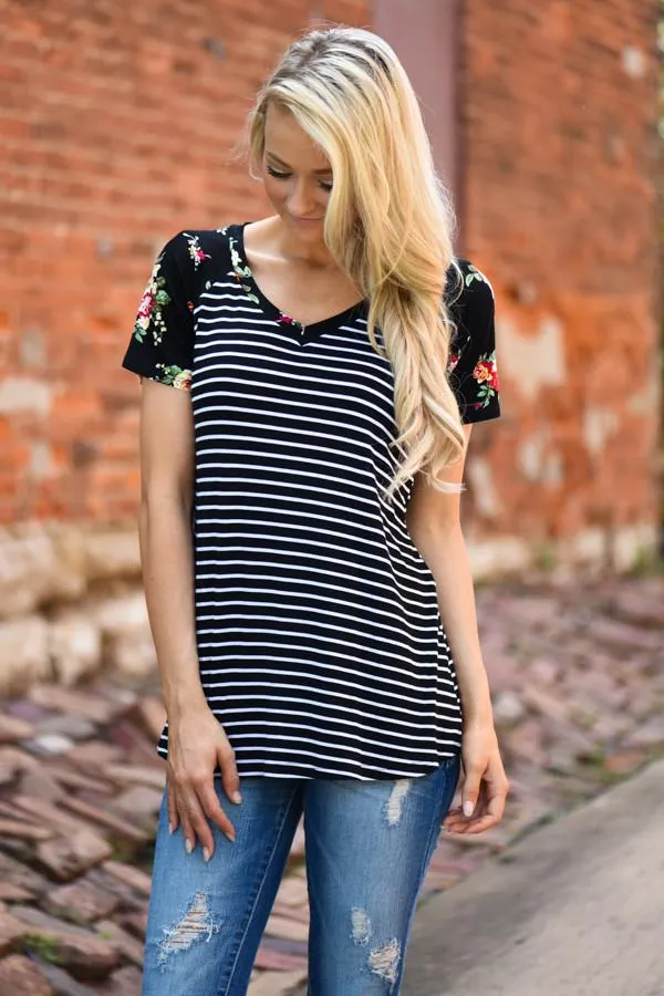 Just My Type Floral Top ~ Black