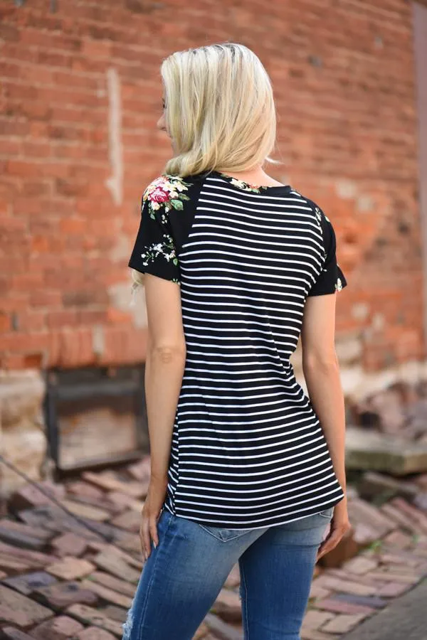 Just My Type Floral Top ~ Black