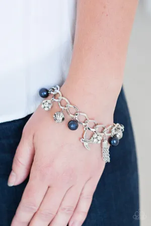 Lady Love Dove - Paparazzi Accessories