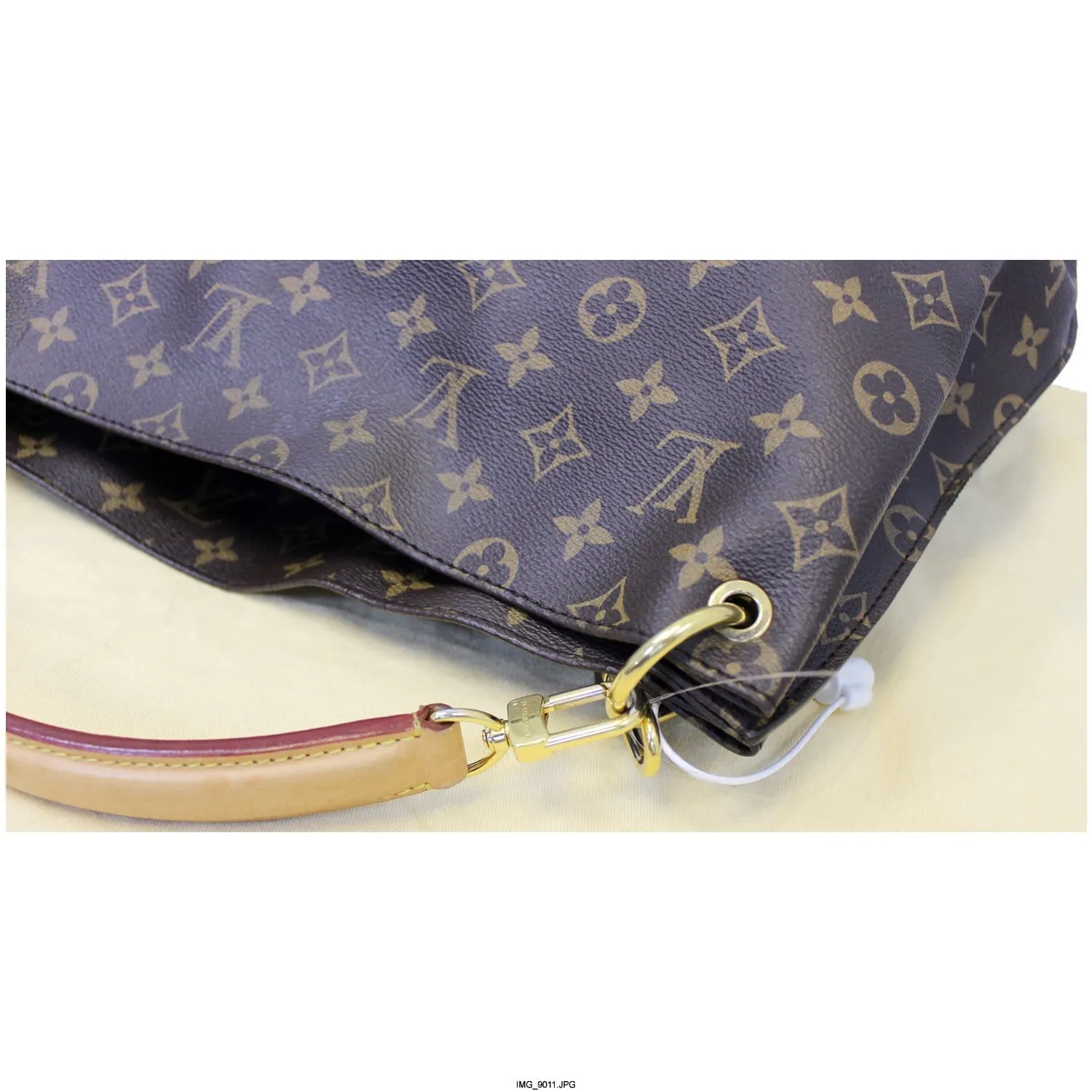 LOUIS VUITTON Metis Hobo Monogram Canvas Shoulder Bag with Strap