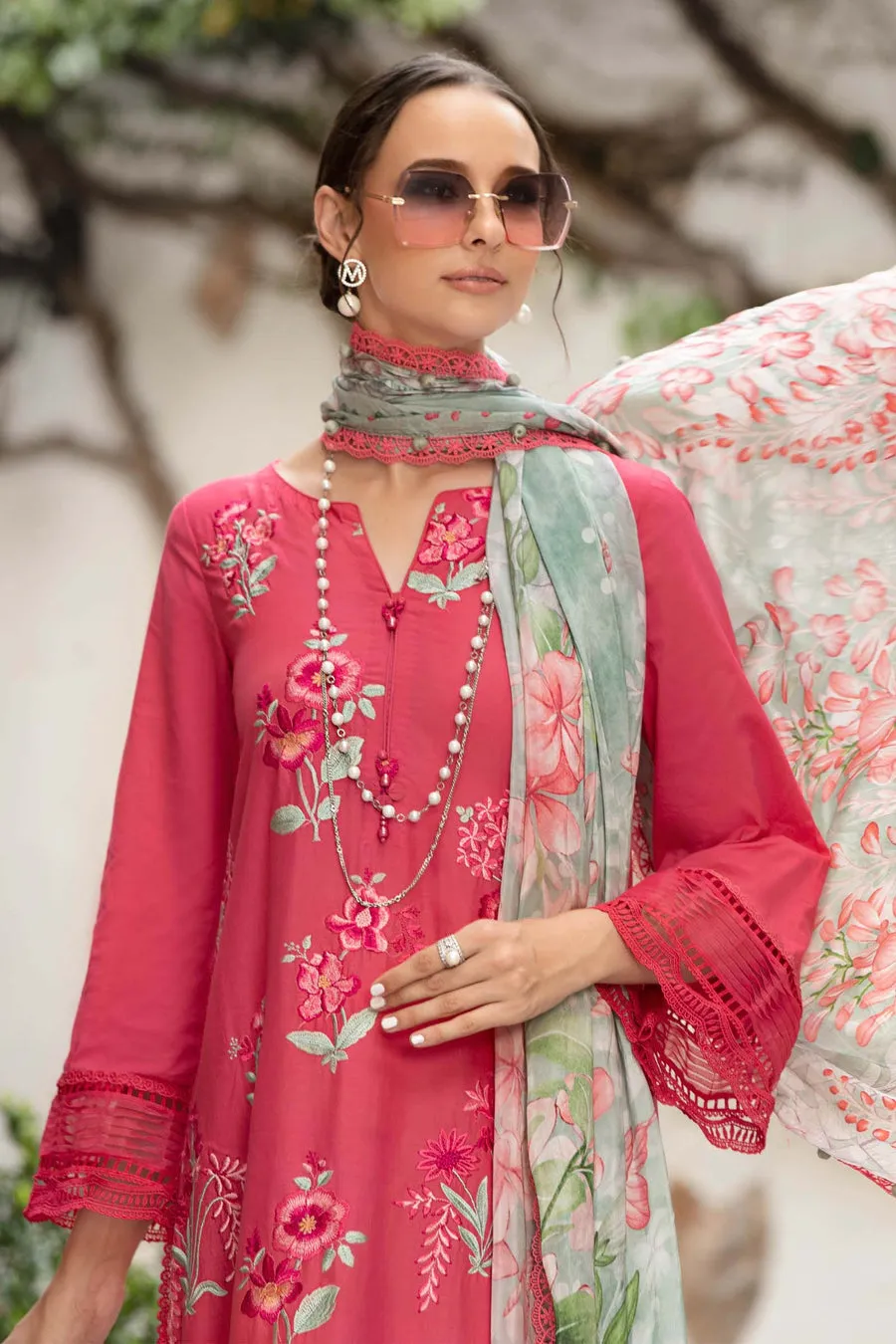 Maria.B | M.Prints Embroidered Lawn '23 | MPT-1802-A