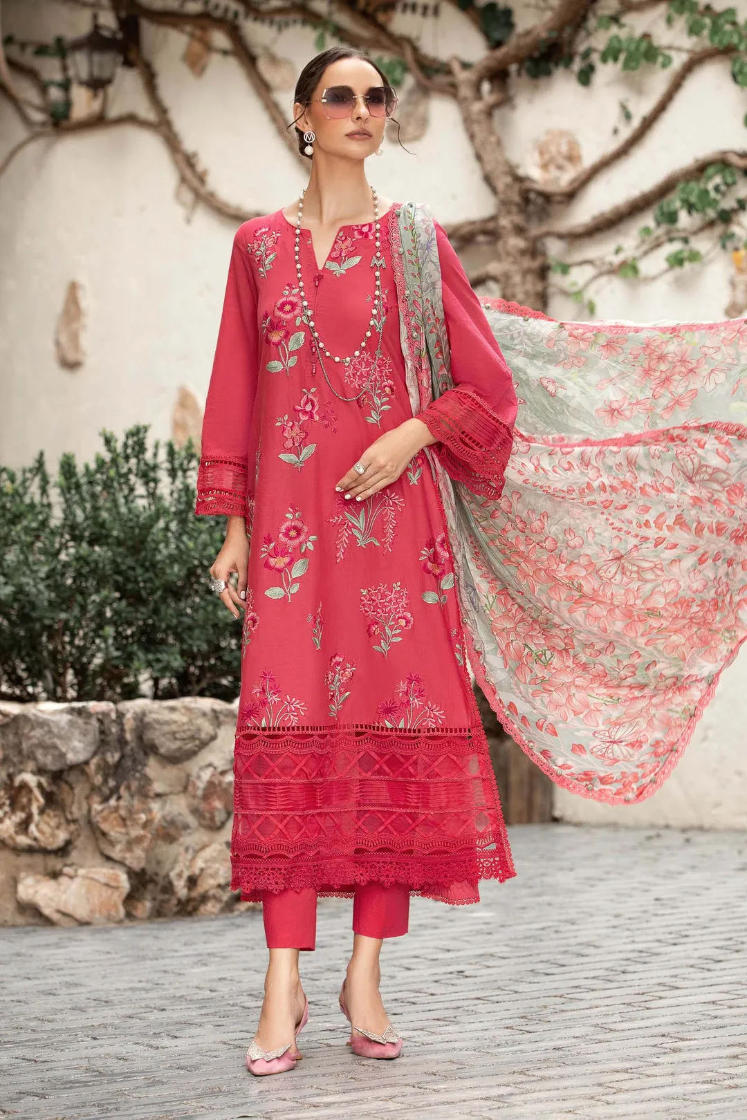 Maria.B | M.Prints Embroidered Lawn '23 | MPT-1802-A