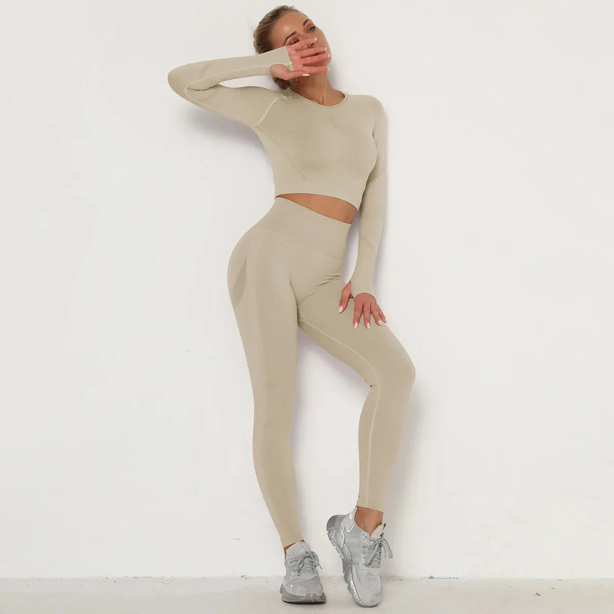Mika -  Long Sleeve Yoga Crop Top Yoga Set