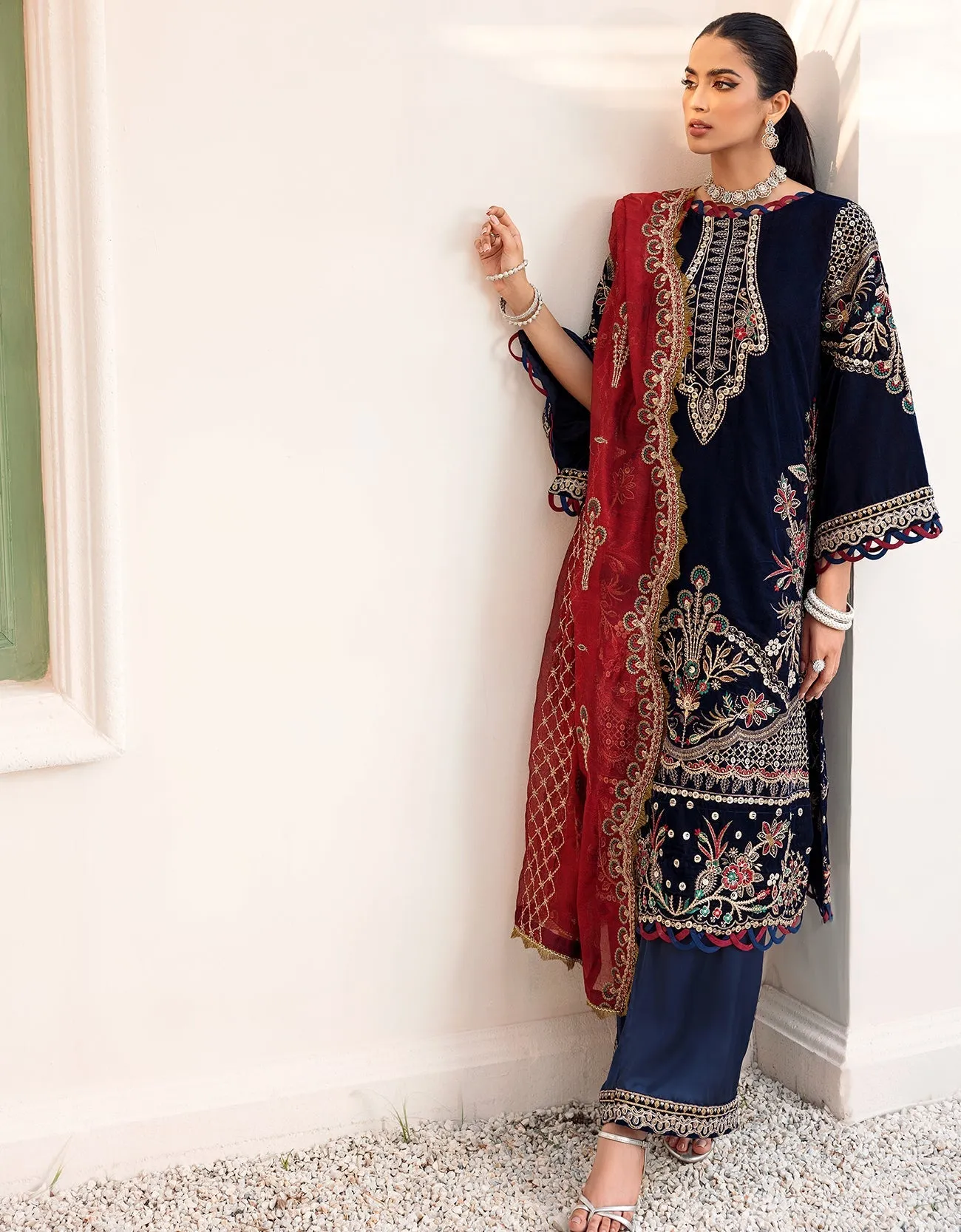 MK-301 | Emaan Adeel Makhmal Collection 2022 | Unstitched & Stitched Embroidered  Valvet Suits