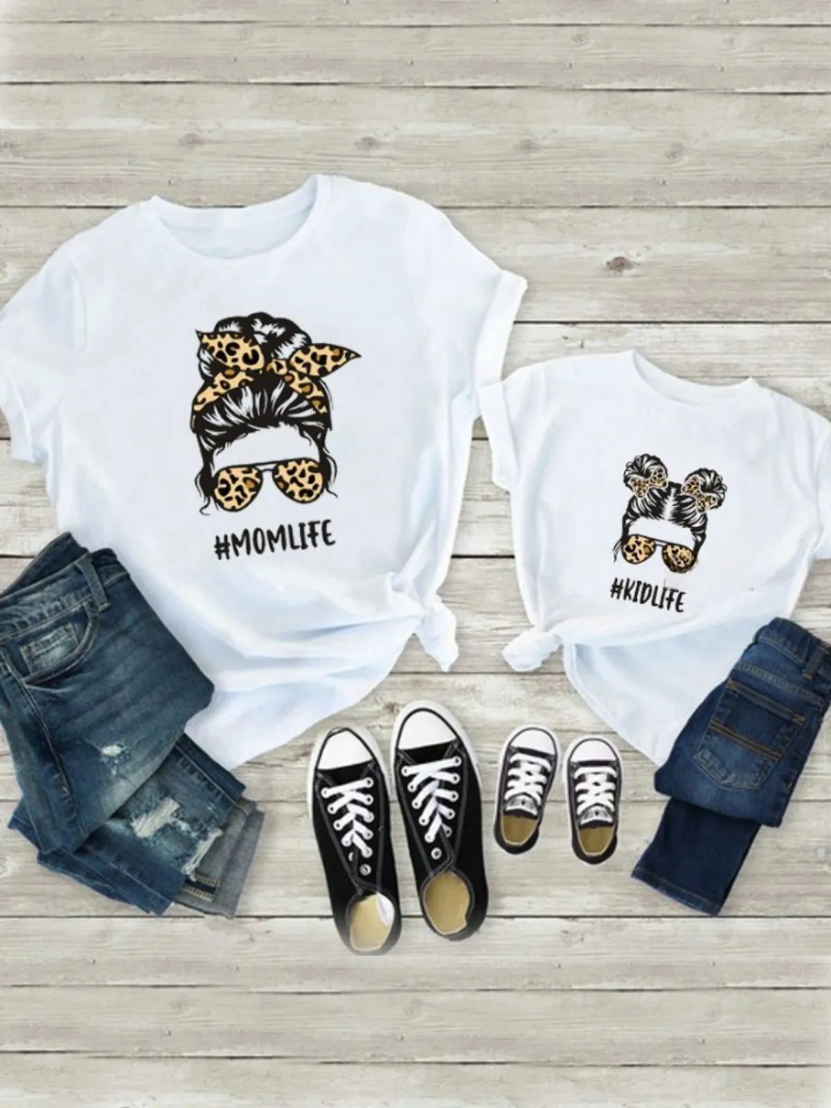 Mommy and Me Twinning Trendsetters Graphic Tee