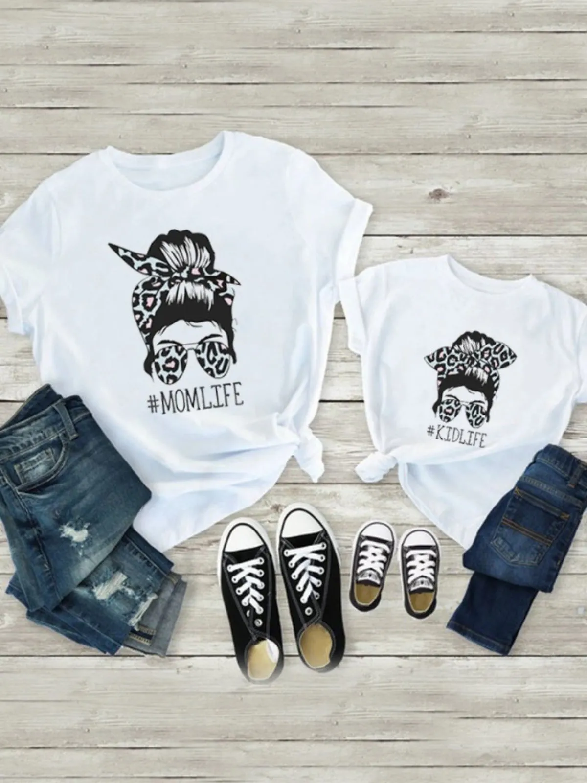 Mommy and Me Twinning Trendsetters Graphic Tee