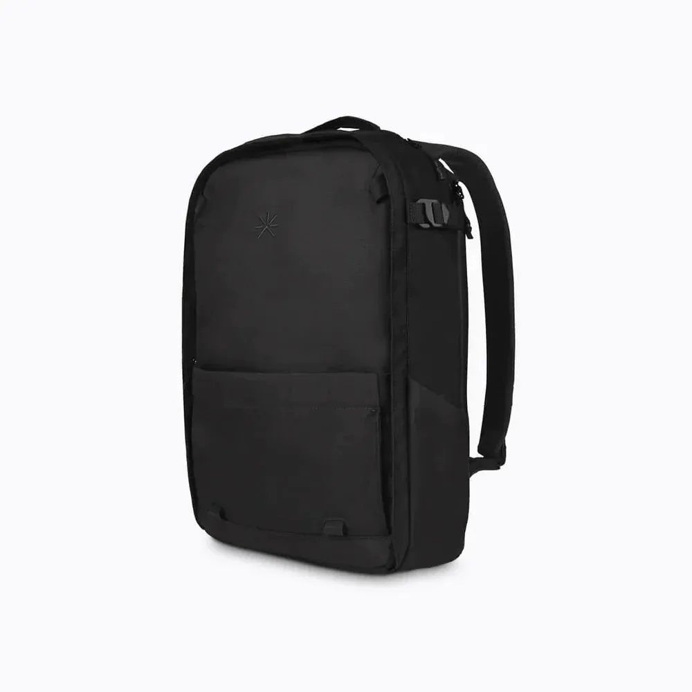 Nest Backpack All Black   3 Accessories