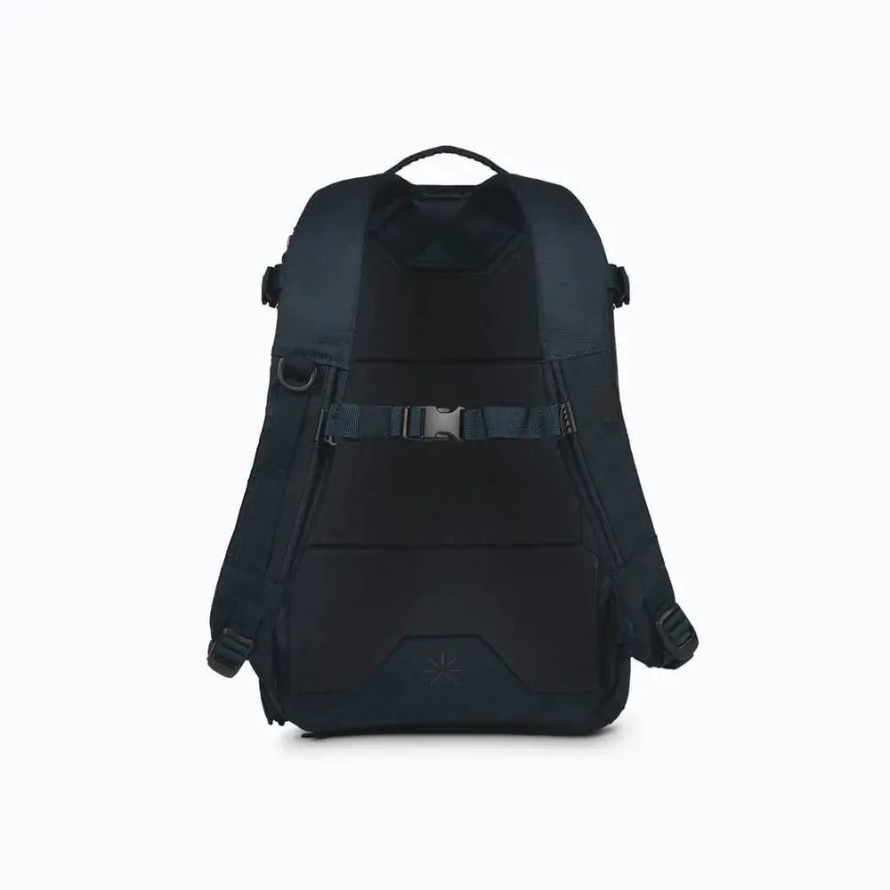 Nest Backpack Blueberry Navy   3 Accessories
