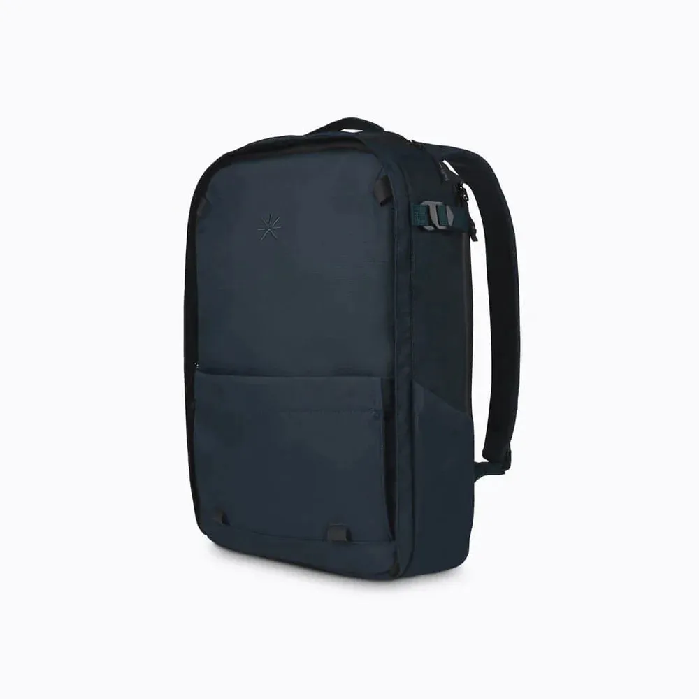 Nest Backpack Blueberry Navy   3 Accessories