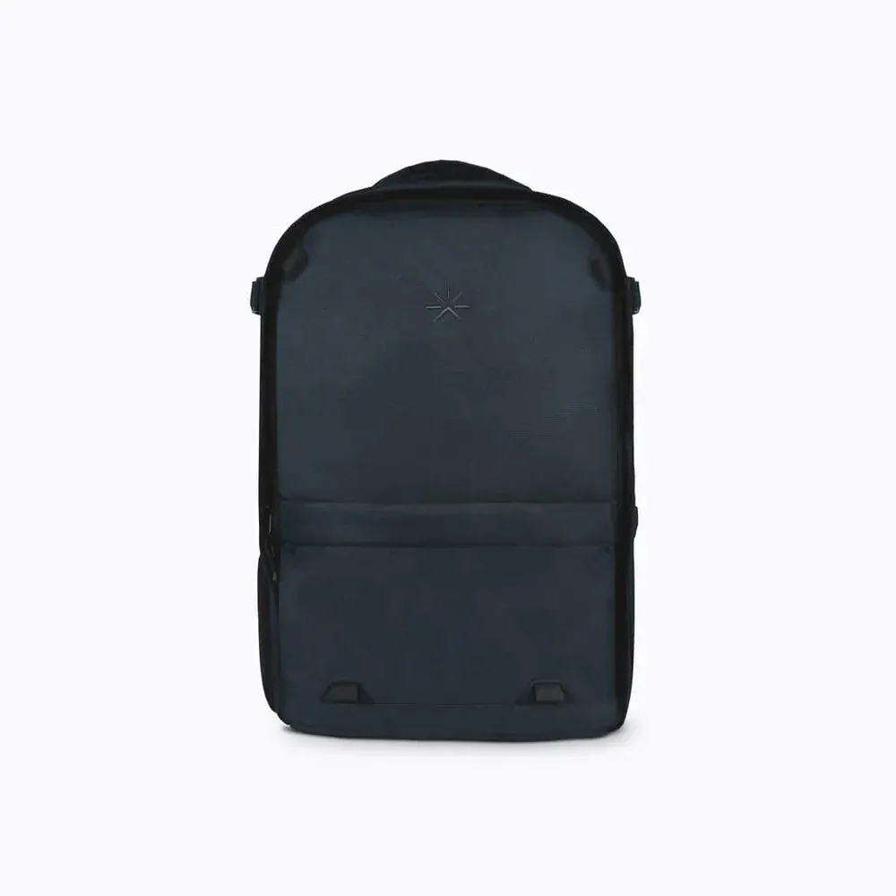 Nest Backpack Blueberry Navy   3 Accessories