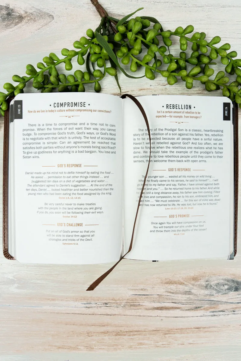 One Minute with God for Men LuxLeather Daily Devotional