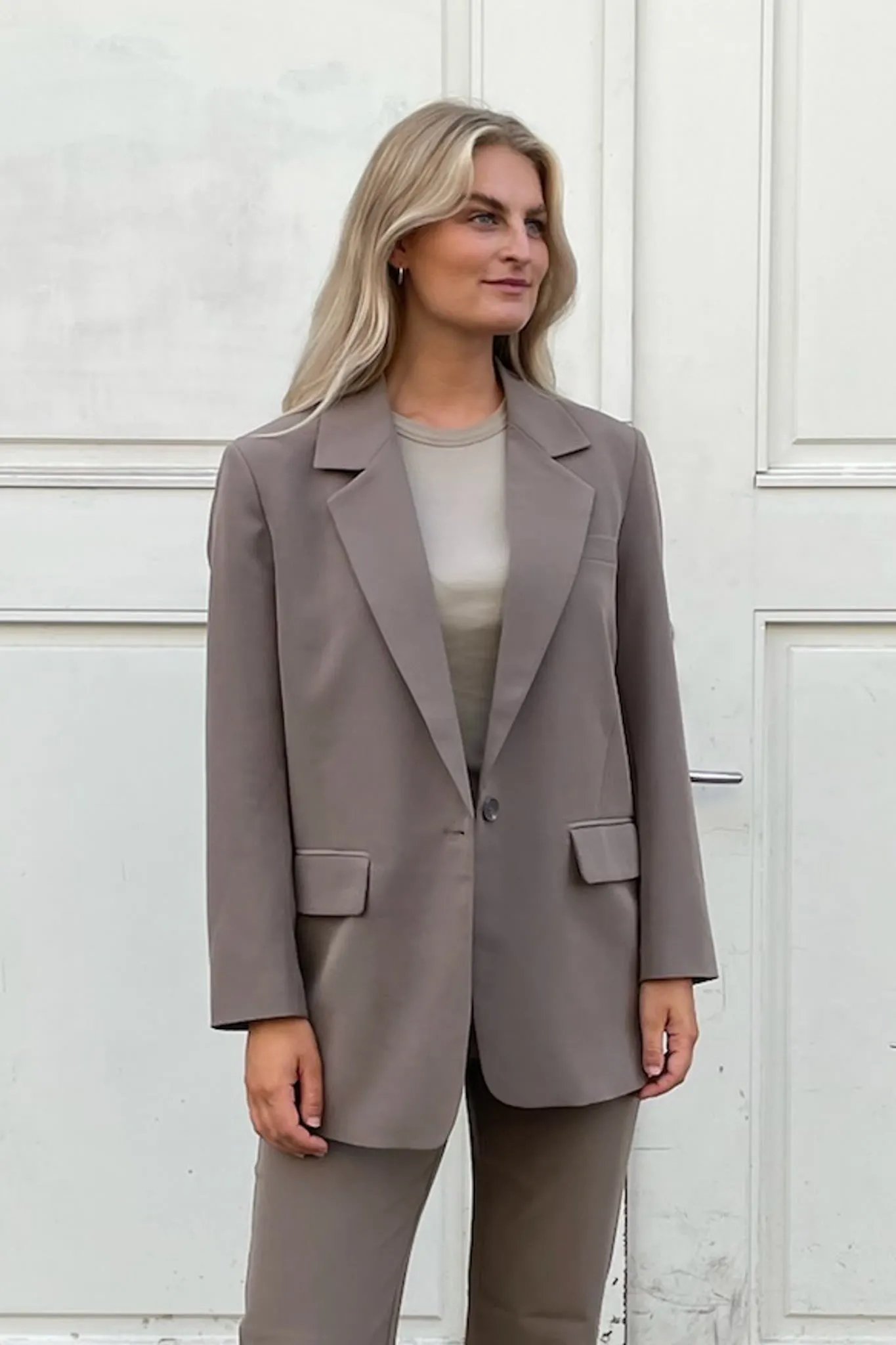 ONLLana Berry Blazer - Mørk Beige