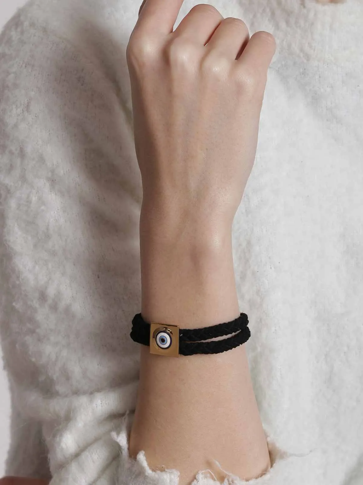 Outhouse   -   Eye Promise Protego Suede Bracelet In Gold