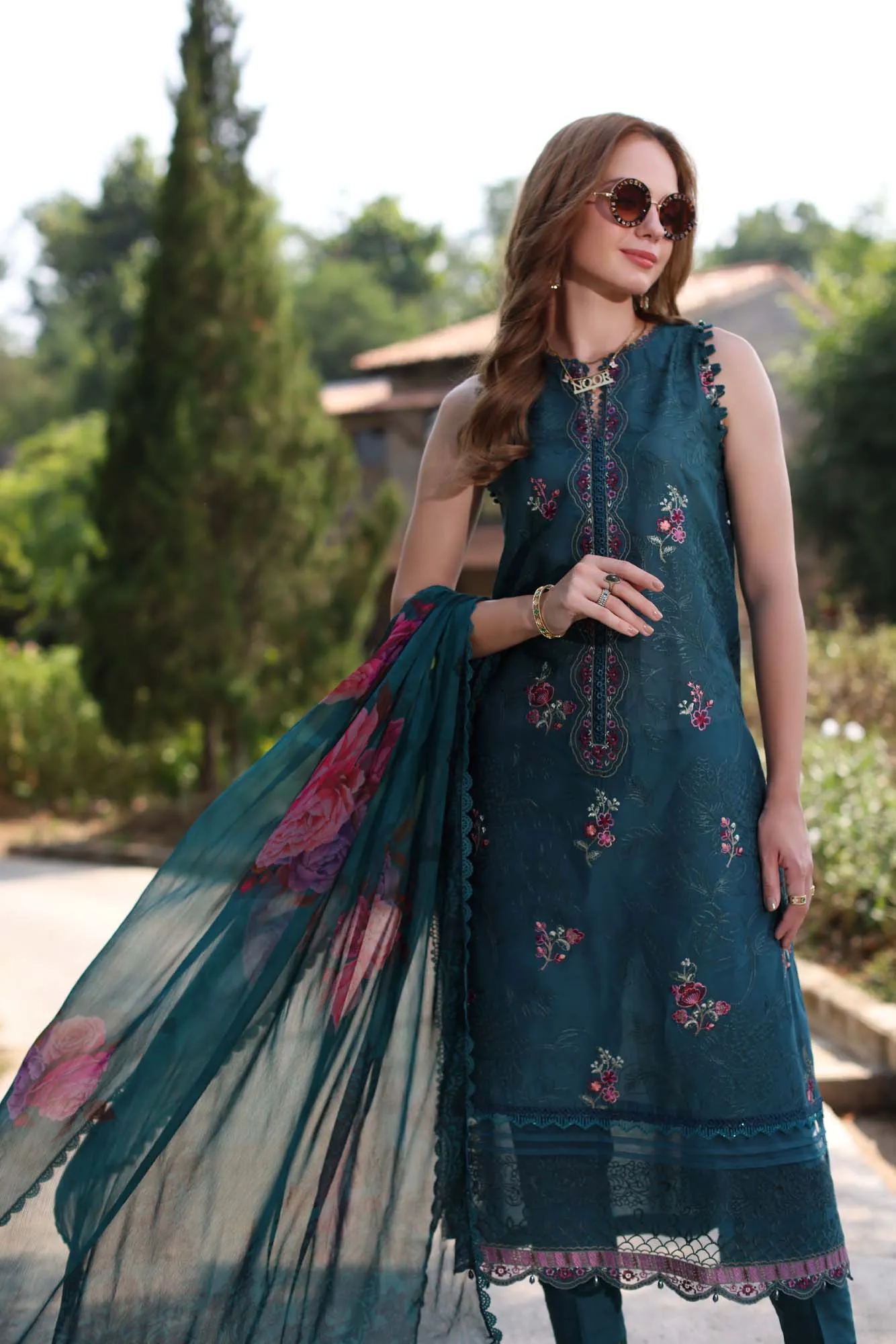 Saadia Asad Noor Eid Luxe Printkari Lawn – D9