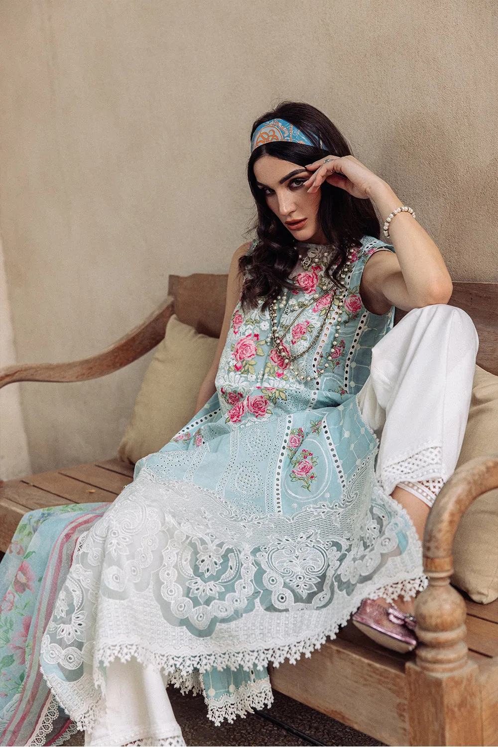 Saira Rizwan Lawn 2023  |  DAPHNE 01