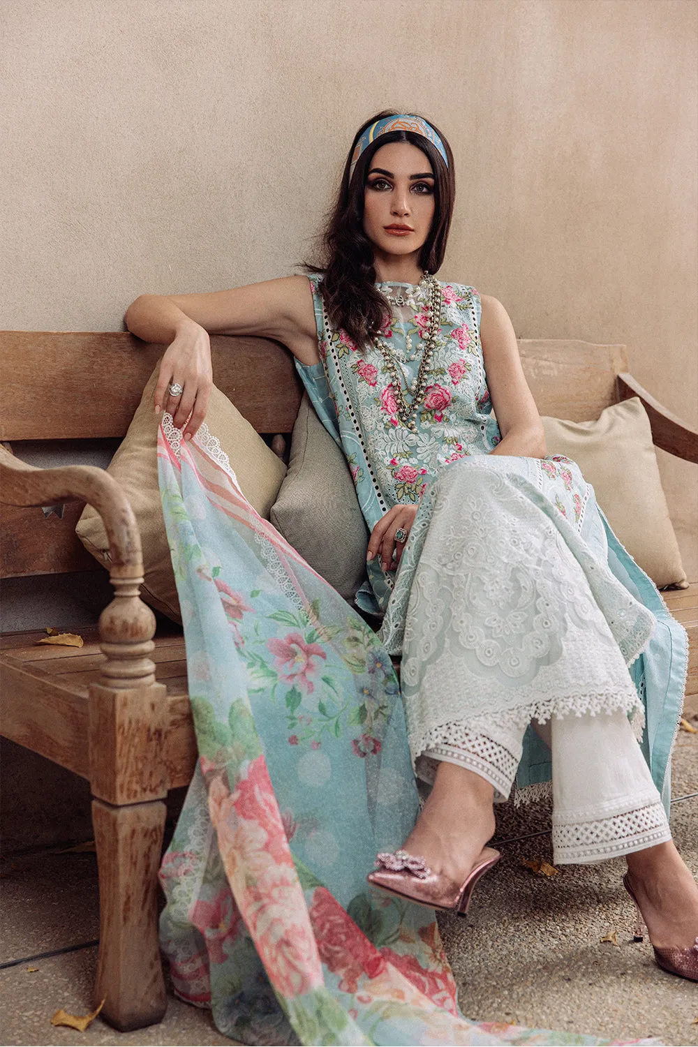 Saira Rizwan Lawn 2023  |  DAPHNE 01