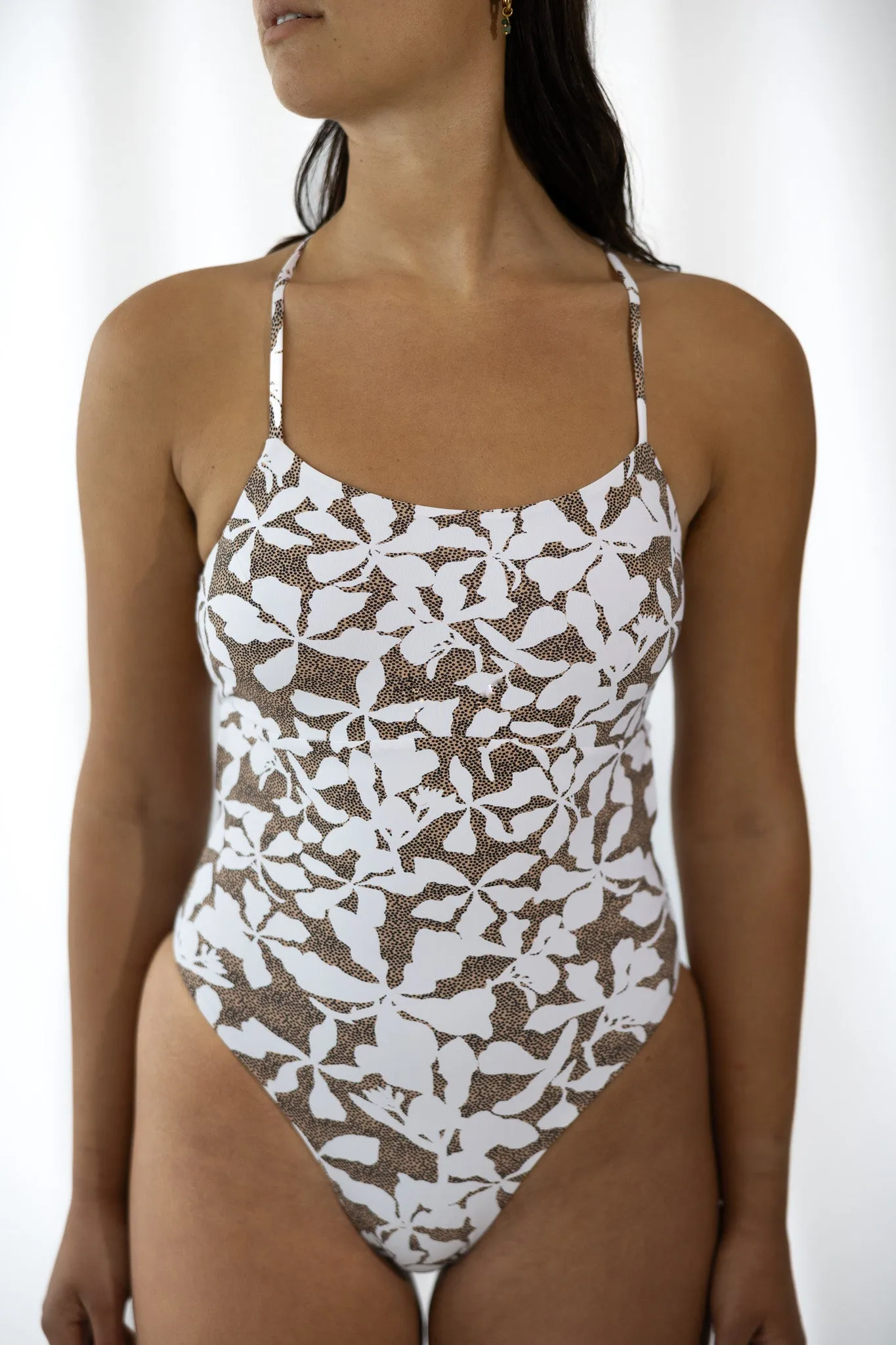 Tie up One Piece Oasis