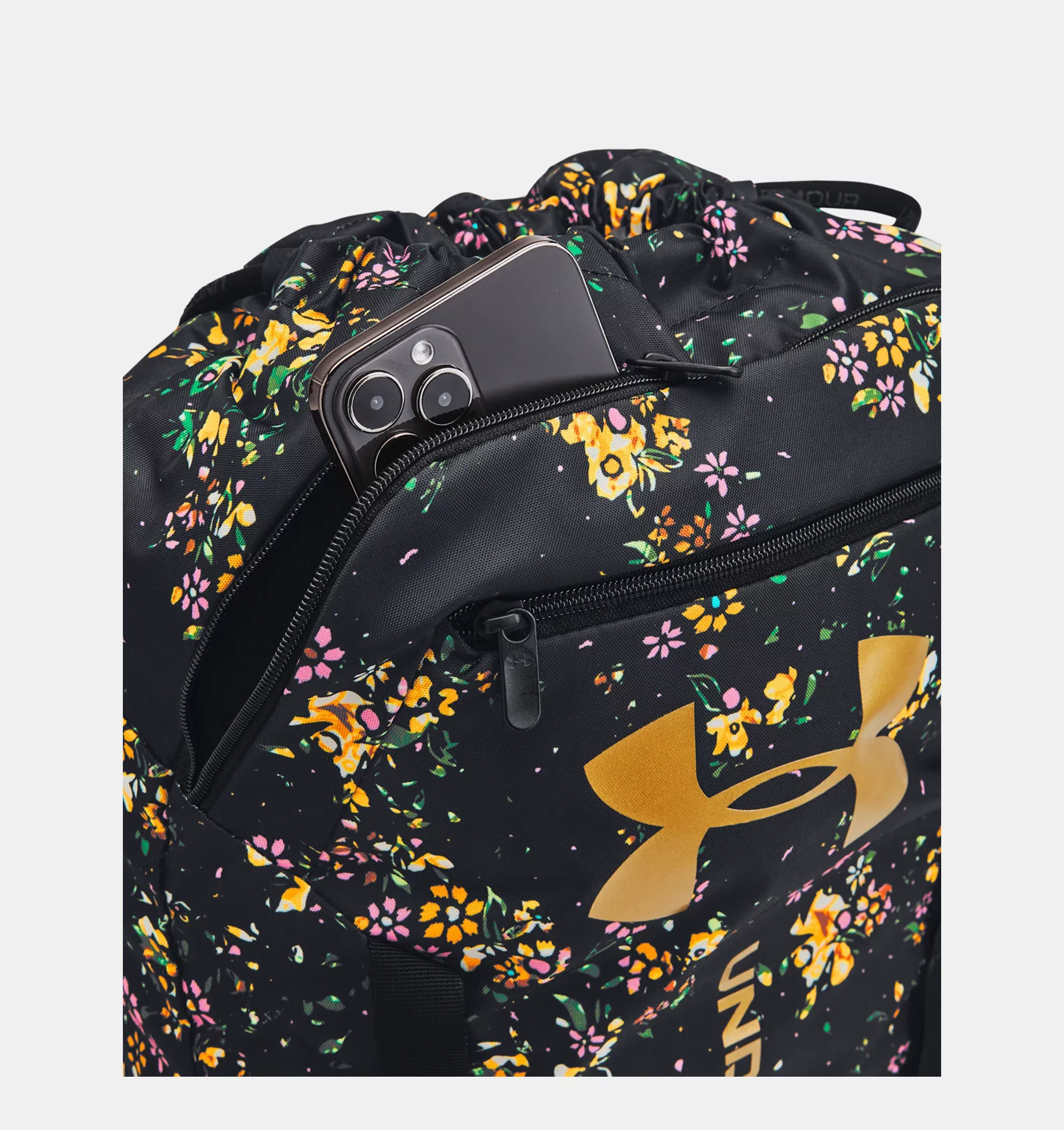 Under Armour UA Undeniable Sackpack - Black / Metallic Gold