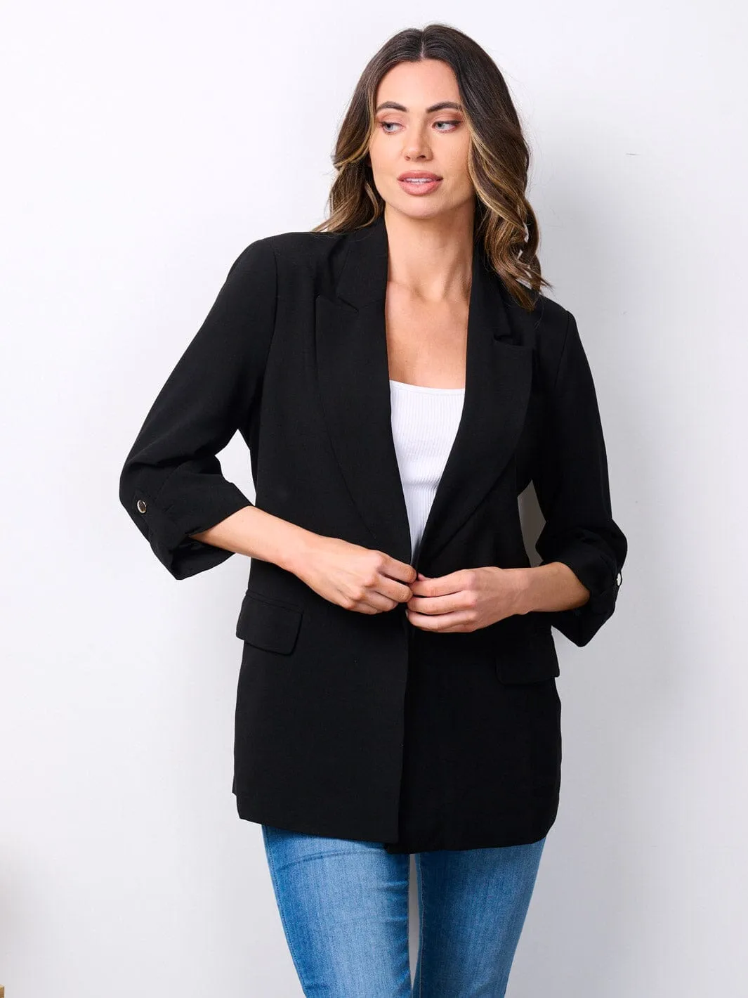 WOMEN'S 3/4 SLEEVE BUTTON CLOSURE BLAZER