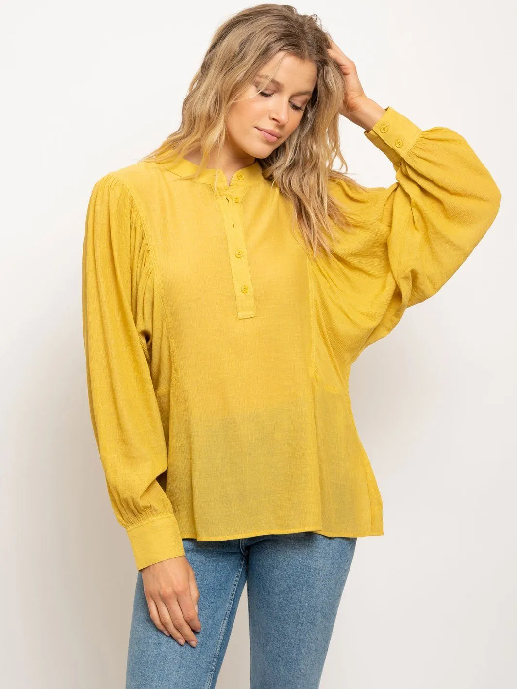 WOMEN'S HENLEY DOLMAN LONG CUFFS SLEEVES W/BUTTON CLOSURE TOP