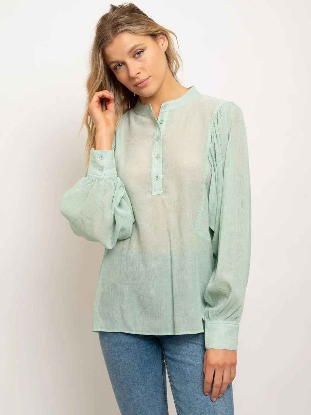 WOMEN'S HENLEY DOLMAN LONG CUFFS SLEEVES W/BUTTON CLOSURE TOP