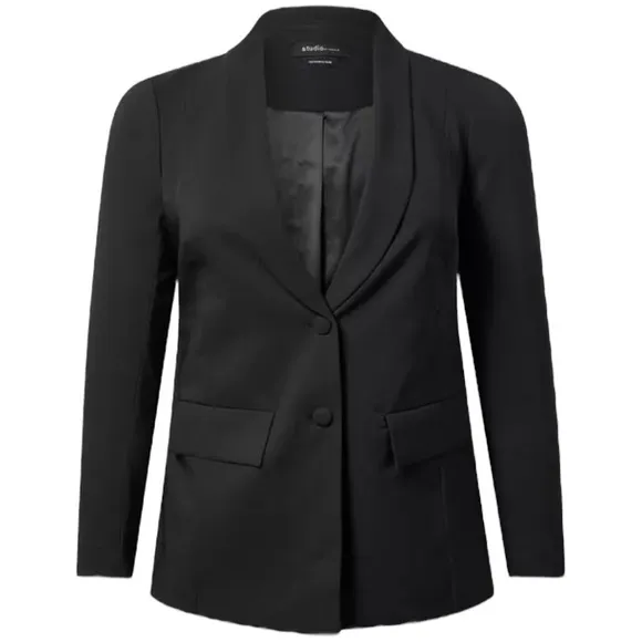 Women’s Plus Soho Studio Refined Black Crepe Blazer