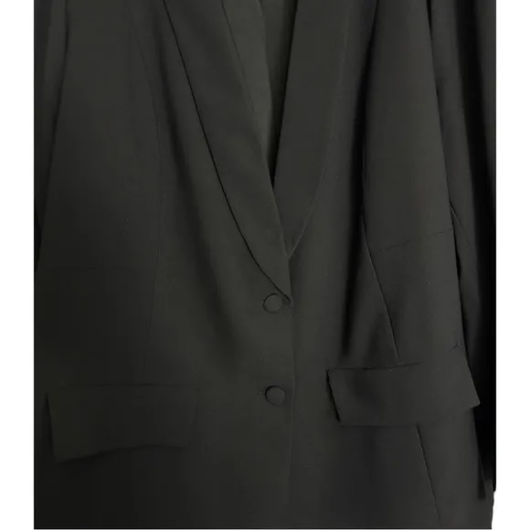 Women’s Plus Soho Studio Refined Black Crepe Blazer